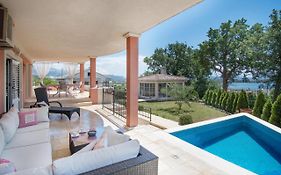 Villa Dita - With The Pool Close To Split